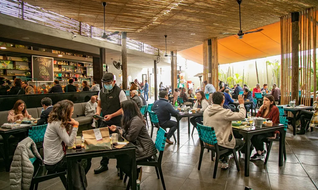 La Mar Cevichería Peruana, una de las mejores cevicherías de Miraflores.